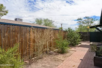 2725 E Glenn Street, Tucson, AZ 85716 - Photo 17