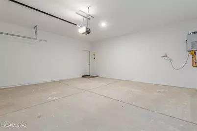 10418 W Guildford Lane, Marana, AZ 85653 - Photo 17