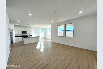 10418 W Guildford Lane, Marana, AZ 85653 - Photo 5