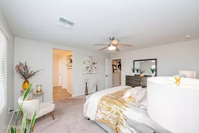 7749 S Crested Spring Drive, Tucson, AZ 85757 - Photo 23