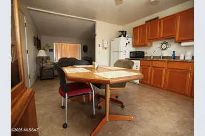 2306 E Walnut Street, Tucson, AZ 85706 - Photo 15