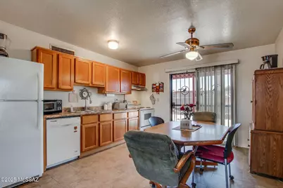 2306 E Walnut Street, Tucson, AZ 85706 - Photo 13