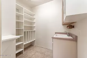 4691 S Piccadilly Dr, Green Valley, AZ 85622 - Photo 37