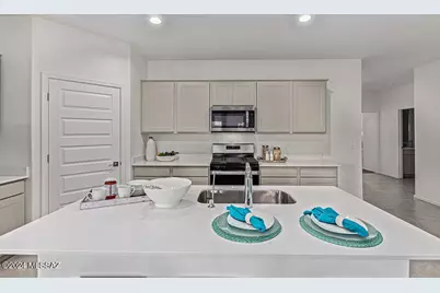 3913 E Market Street, Tucson, AZ 85706 - Photo 5