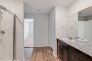 10401 W Guildford Ln, Marana, AZ 85653 - Photo 13