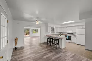 1000 S La Higuera, Green Valley, AZ 85614 - Photo 13