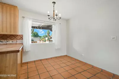 146 E Verde Vista, Green Valley, AZ 85614 - Photo 11