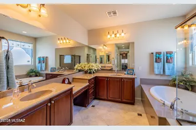 13845 E Poelstra Street, Vail, AZ 85641 - Photo 17