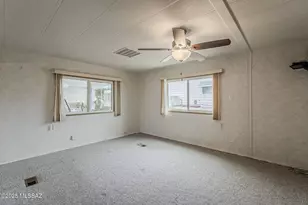 100 W Pinon Dr, Green Valley, AZ 85614 - Photo 15