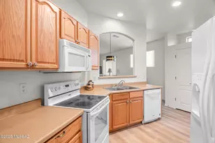 2199 S Via Massari, Green Valley, AZ 85614 - Photo 9