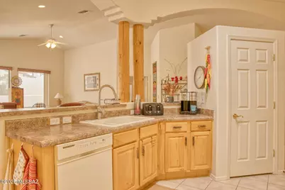 2713 S Desert Hawk Place, Tucson, AZ 85713 - Photo 13