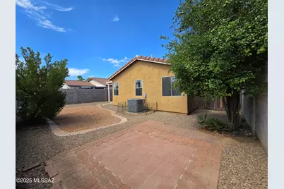 7980 N Siskiyou Drive, Tucson, AZ 85743 - Photo 33