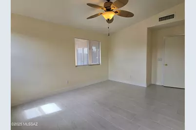 7980 N Siskiyou Drive, Tucson, AZ 85743 - Photo 23