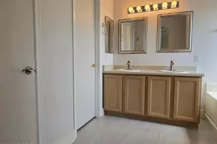 7980 N Siskiyou Dr, Tucson, AZ 85743 - Photo 25