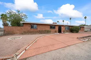 40 N Leonora Ave, Tucson, AZ 85711 - Photo 1