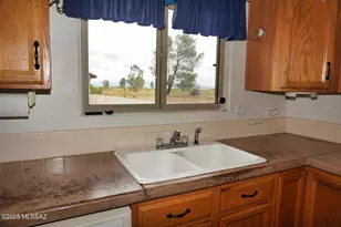 1021 E Geneva St, Pearce, AZ 85625 - Photo 13