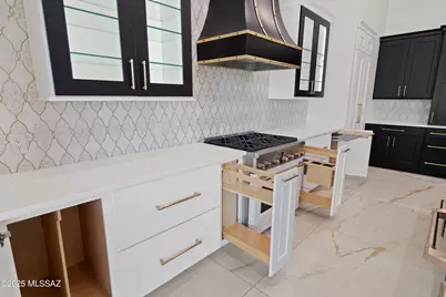 8021 N Della Robia Place, Tucson, AZ 85742 - Photo 19