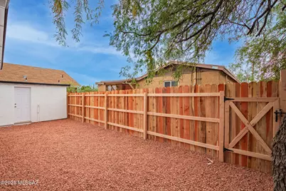 313 W 35th Street, Tucson, AZ 85713 - Photo 25