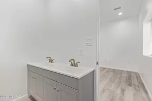 313 W 35th St, Tucson, AZ 85713 - Photo 15