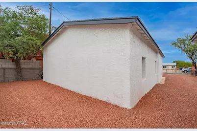 313 W 35th Street, Tucson, AZ 85713 - Photo 23