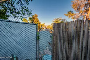 3870 N Pomona Rd, Tucson, AZ 85705 - Photo 27