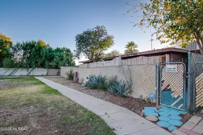 3870 N Pomona Road, Tucson, AZ 85705 - Photo 5