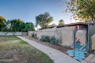 3870 N Pomona Rd, Tucson, AZ 85705 - Photo 5