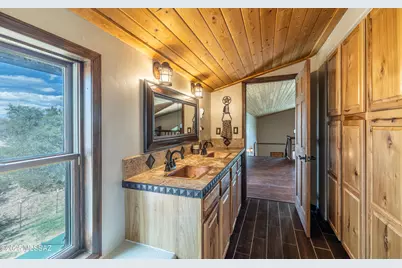 531 S Cody Loop Road, Oracle, AZ 85623 - Photo 29