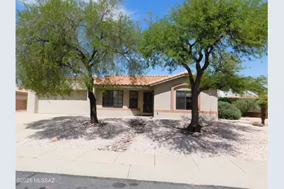 1151 E Haystack Drive, Oro Valley, AZ 85755 - Photo 1