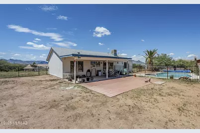 1423 Liga, Rio Rico, AZ 85648 - Photo 37