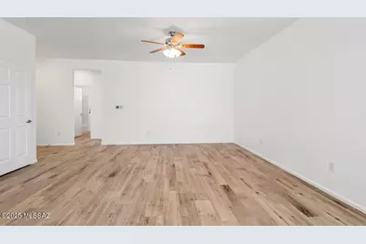 6902 W Leeward Cove Way, Tucson, AZ 85757 - Photo 19