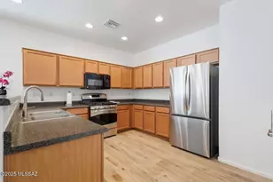 6902 W Leeward Cove Way, Tucson, AZ 85757 - Photo 11