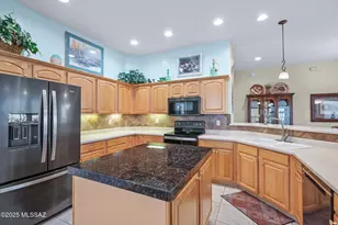 5090 S Via Loma Verde, Green Valley, AZ 85622 - Photo 9