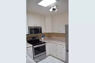 444 W San Ignacio, Green Valley, AZ 85614 - Photo 9