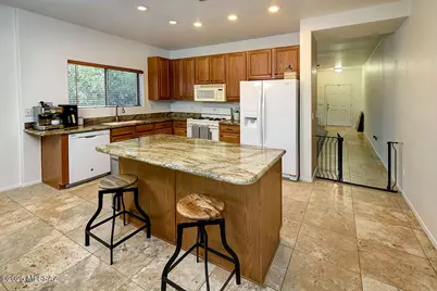 12990 N Yellow Orchid Drive, Oro Valley, AZ 85755 - Photo 3