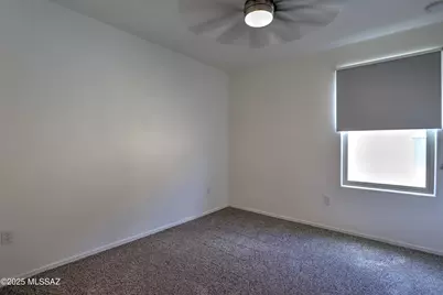 4530 S Sunrise Bluff Way, Tucson, AZ 85730 - Photo 17