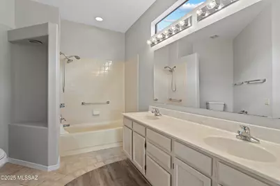 4879 S View Ridge Drive, Green Valley, AZ 85622 - Photo 13
