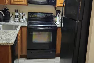 1810 E Blacklidge Dr, Tucson, AZ 85719 - Photo 9