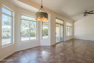 1781 E Redstart Rd, Green Valley, AZ 85614 - Photo 17