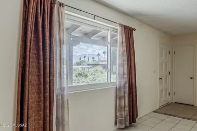 316 S Abrego Drive, Green Valley, AZ 85614 - Photo 7