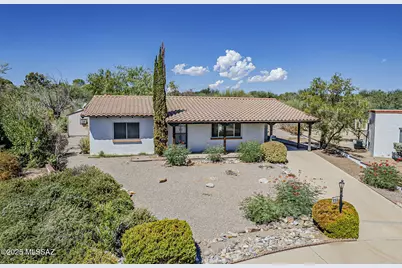 316 S Abrego Drive, Green Valley, AZ 85614 - Photo 1