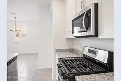 749 W Calle Cubeta, Sahuarita, AZ 85629 - Photo 7