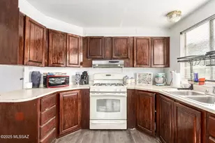 2551 W Roadrunner Rd, Tucson, AZ 85746 - Photo 11