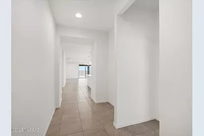 732 W Calle Cubeta, Sahuarita, AZ 85629 - Photo 11