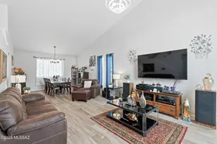 9469 N Crestone Dr, Tucson, AZ 85742 - Photo 3