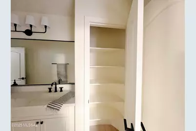 13940 N Bentwater Drive, Oro Valley, AZ 85755 - Photo 17