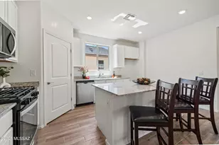 9329 N Peridot Vis Ave, Tucson, AZ 85742 - Photo 13