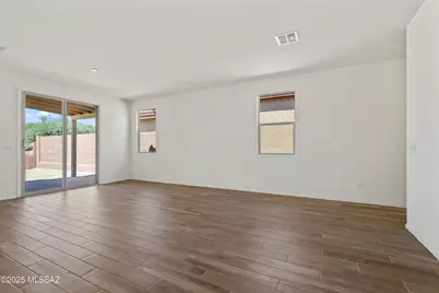 9329 N Peridot Vista Avenue, Tucson, AZ 85742 - Photo 7