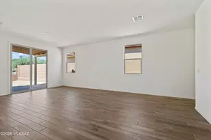 9329 N Peridot Vis Ave, Tucson, AZ 85742 - Photo 7
