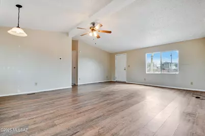 10730 W Mars Road, Tucson, AZ 85743 - Photo 9